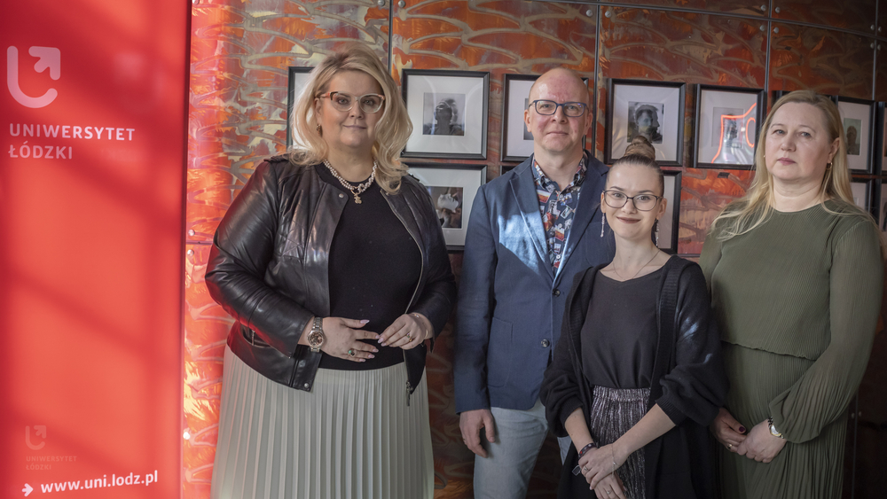 uczestnicy briefingu dr Kinga Stopczyńska, dr Tomasz Napierała, Ola Kocik i prof. Jolanta Kowalska